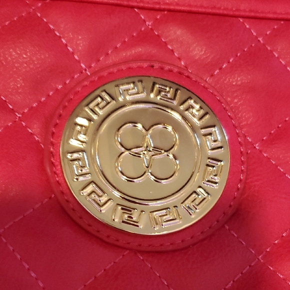 Chic Pink Quilted Shoulder Bag with Gold Studs - Picture 5 of 8